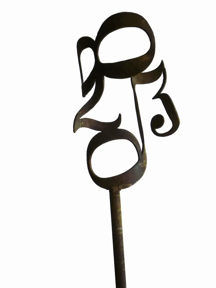 Artwork titled "Pica 8376" made with corten steel, iron in the year 1991 by Juan Diego Miguel