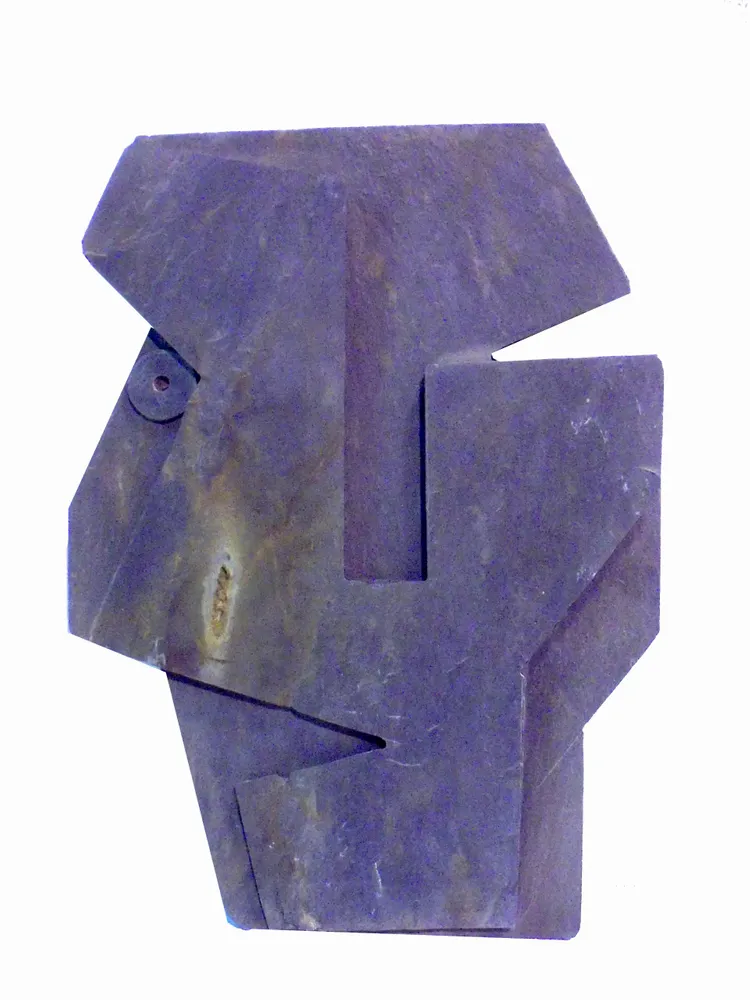 Artwork titled "Cabeza negra-11" made with slate stone in the year 1991 by Juan Diego Miguel