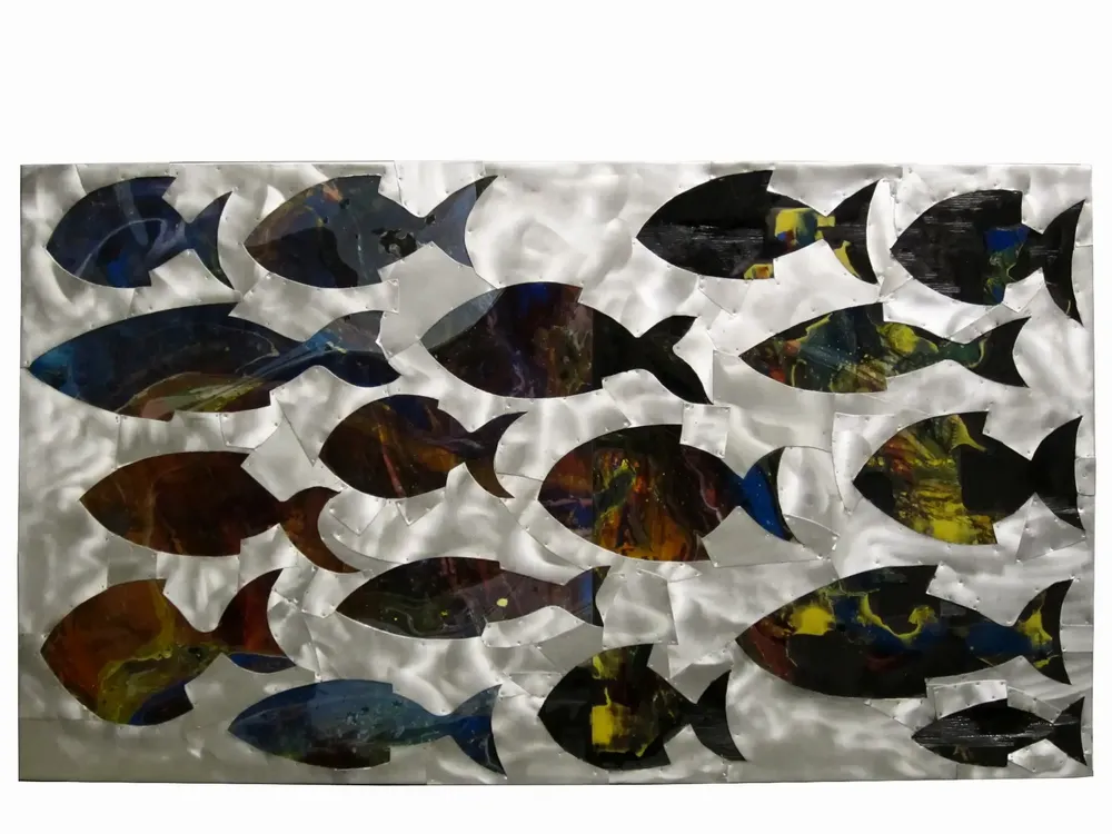 Artwork titled "Peces" made with aluminum, synthetic enamelled paint, laminate in the year 2012 by Juan Diego Miguel