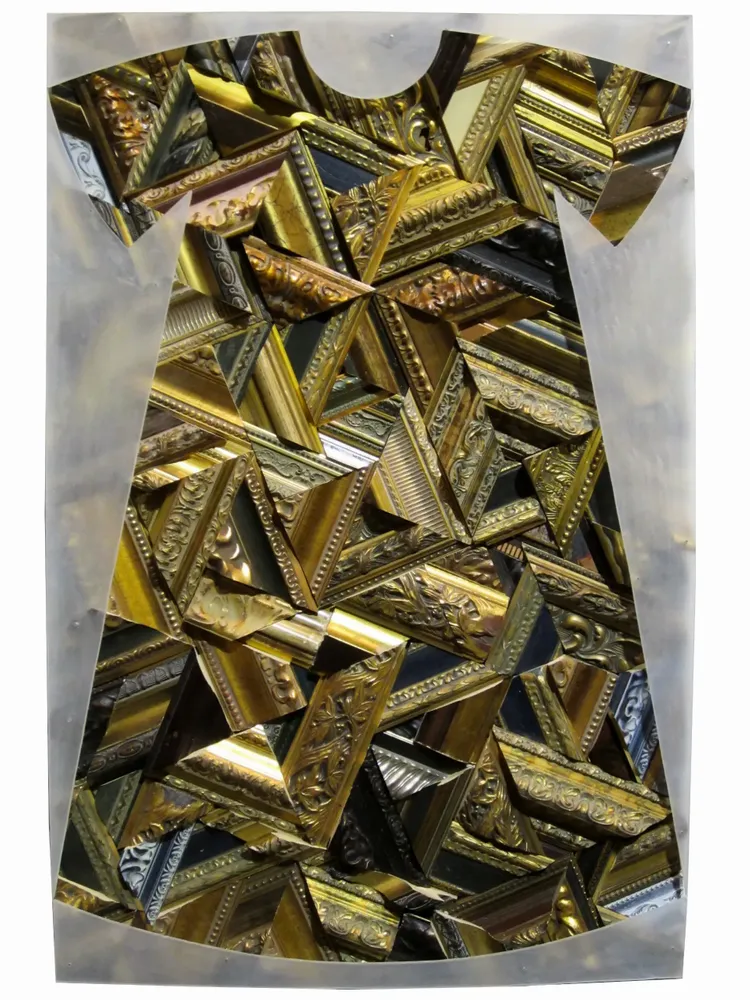 Artwork titled "Vestido para un principe" made with methacrylate, frames in the year 2013 by Juan Diego Miguel