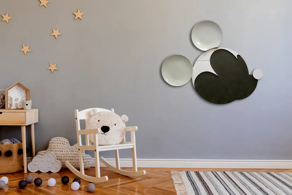 Artwork titled "Mickey" made with ceramic, mdf in the year 2014 by Juan Diego Miguel