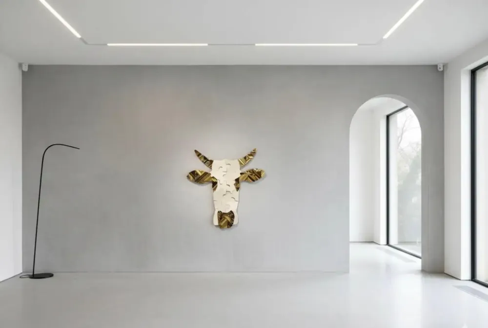 Artwork titled "Cabeza de vaca" made with plywood, frames in the year 2020 by Juan Diego Miguel