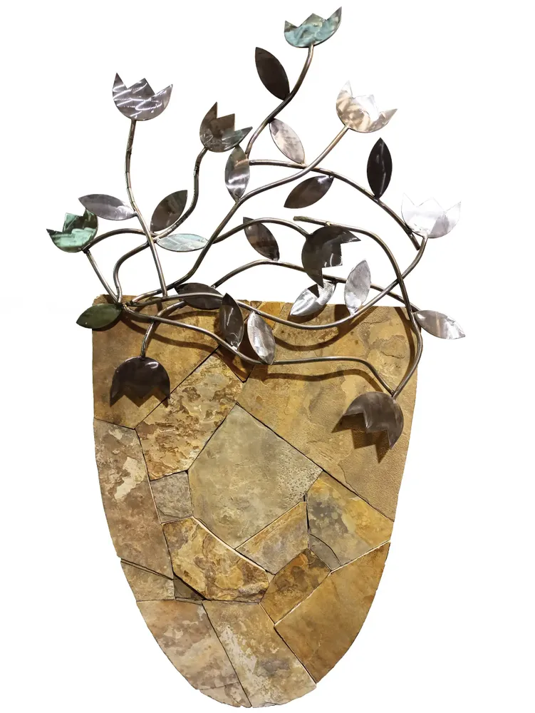 Artwork titled "Florida" made with stainless steel, limestone in the year 2021 by Juan Diego Miguel