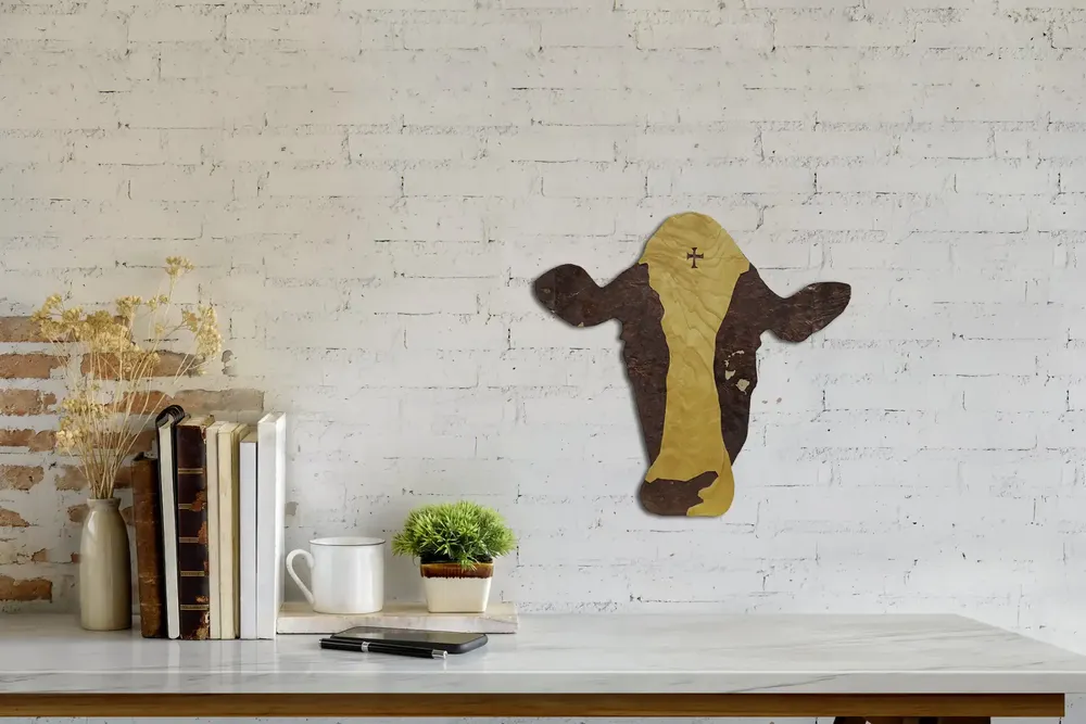 Artwork titled "Cabeza de vaca" made with wooden floor in the year 2020 by Juan Diego Miguel