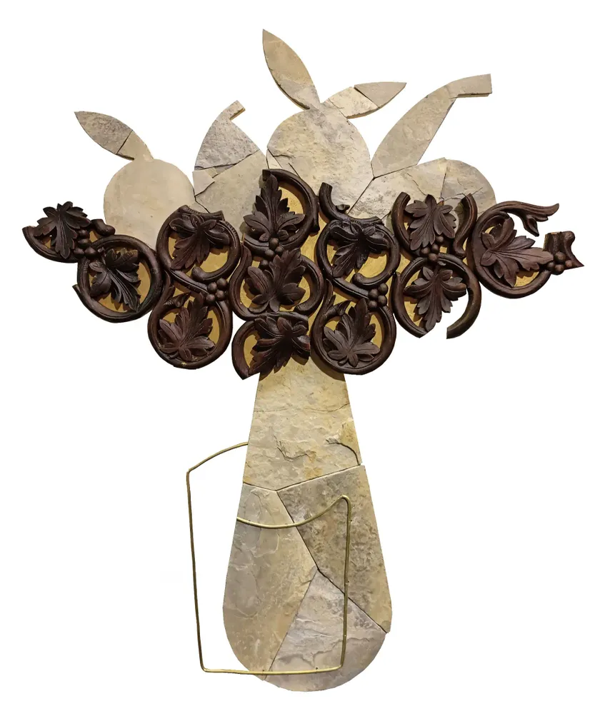 Artwork titled "Frutero y vaso" made with brass, wood, synthetic enamelled paint, plywood, limestone in the year 2022 by Juan Diego Miguel