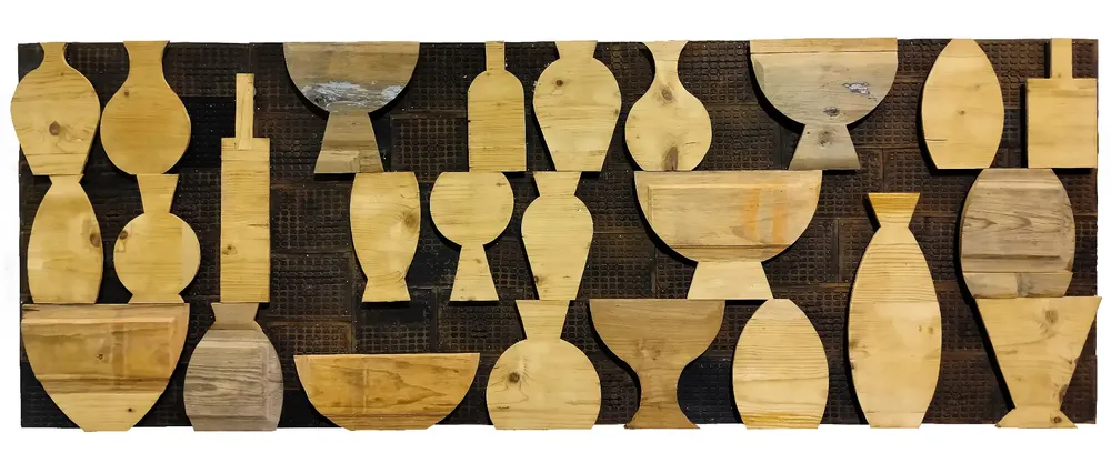 Artwork titled "Vasijas" made with wood, iron, rubber in the year 2023 by Juan Diego Miguel
