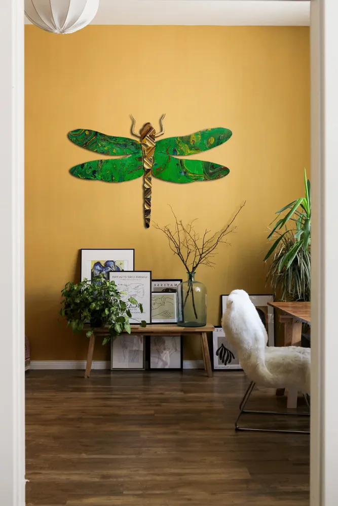 Artwork titled "Libelula" made with synthetic enamelled paint, laminate, plywood, wood in the year 2023 by Juan Diego Miguel