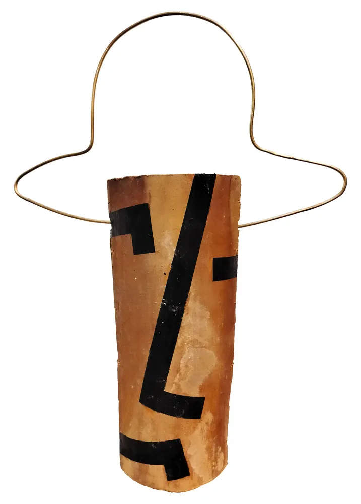 Artwork titled "Cabeza tocada" made with synthetic enamelled paint, ceramic, brass in the year 2023 by Juan Diego Miguel