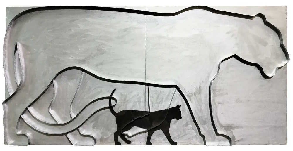 Artwork titled "Sueña el gato" made with rubber, galvanized iron, synthetic enamelled paint, plywood in the year 2023 by Juan Diego Miguel