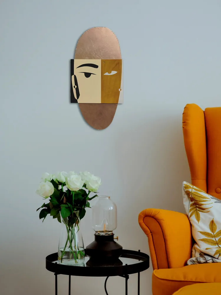 Artwork titled "Cabeza G" made with synthetic enamelled paint, laminate, copper in the year 2023 by Juan Diego Miguel