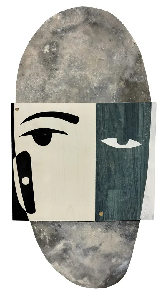 Artwork titled "Cabeza I" made with synthetic enamelled paint, laminate, zinc in the year 2023 by Juan Diego Miguel