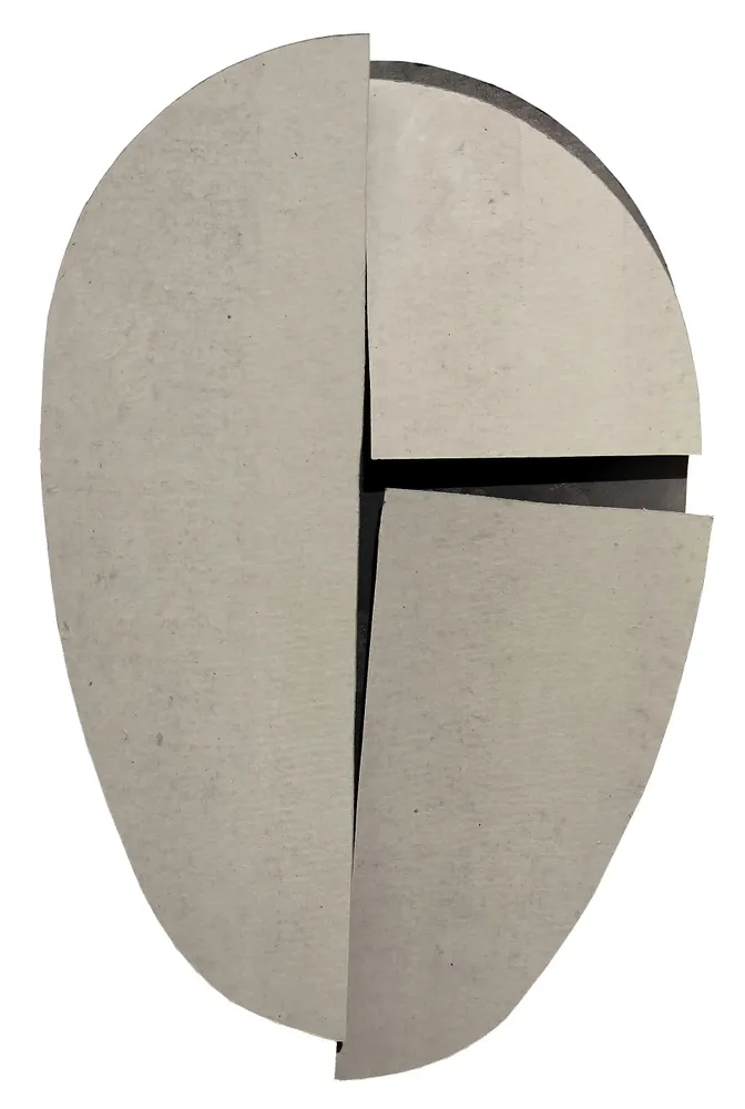 Artwork titled "Cabeza" made with cardboard in the year 2024 by Juan Diego Miguel