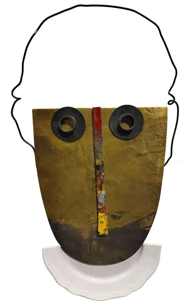 Artwork titled "Cabeza" made with iron, brass, synthetic enamelled paint, bakelite, plastic, ceramic in the year 2024 by Juan Diego Miguel