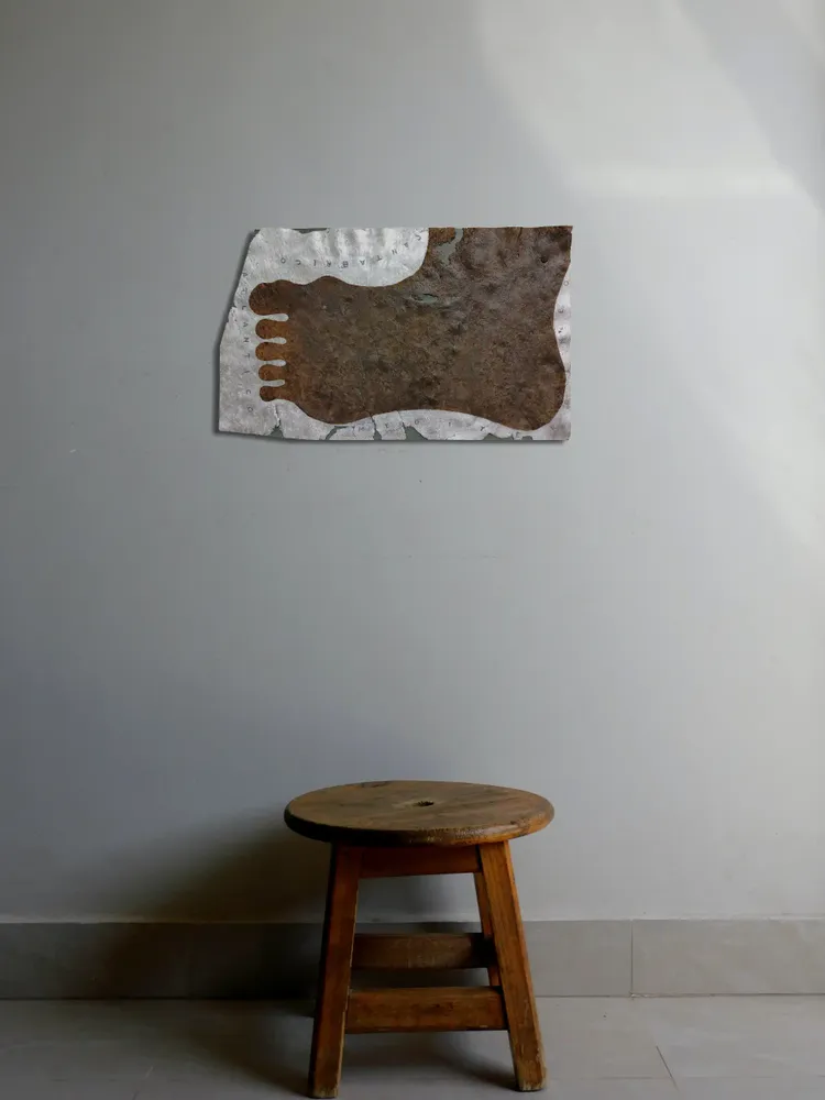 Artwork titled "Pie mojado" made with synthetic enamelled paint, wood, mdf in the year 2024 by Juan Diego Miguel