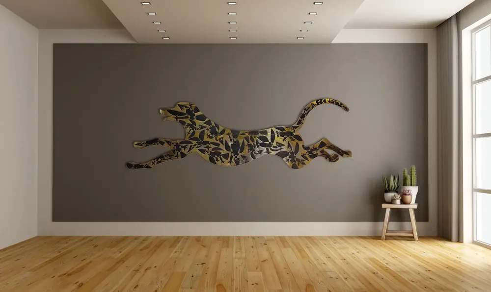 Artwork titled "Espantando pajaros" made with brass, iron in the year 2024 by Juan Diego Miguel