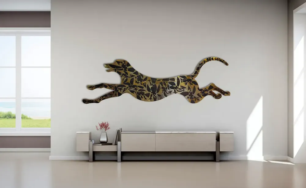 Artwork titled "Espantando pajaros" made with brass, iron in the year 2024 by Juan Diego Miguel