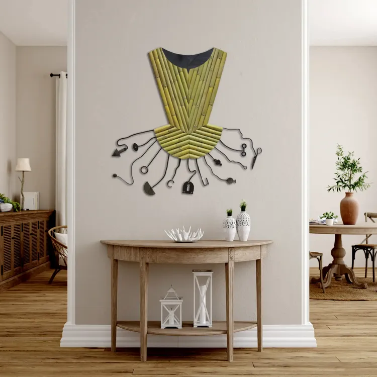 Artwork titled "Blusa" made with undefined in the year 2015 by Juan Diego Miguel
